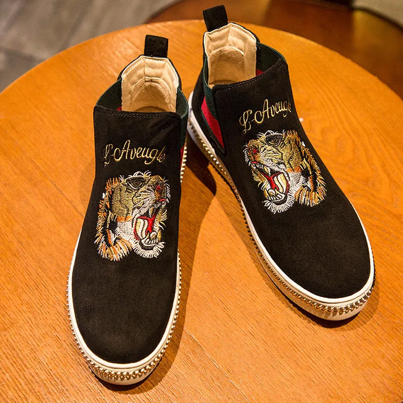 Comfortable Suede Fashion Animal Embroidery Shoes