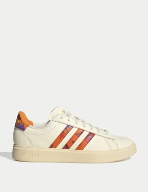 Grand Court 2.0 Shoes - Cream White/Warm Vanilla/Gold Metallic