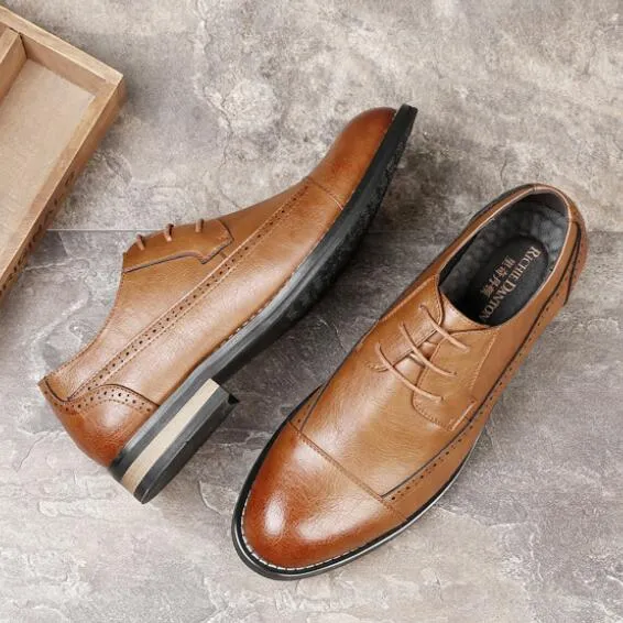 New Brock Carved Wild Leather Shoes Trend Korean Business Casual Shoes Men