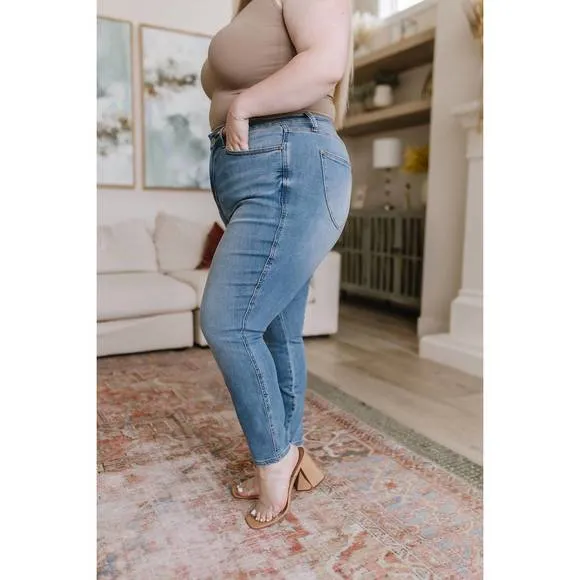 NEW JUDY BLUE high rise control top shield pocket skinny jeans in medium wash