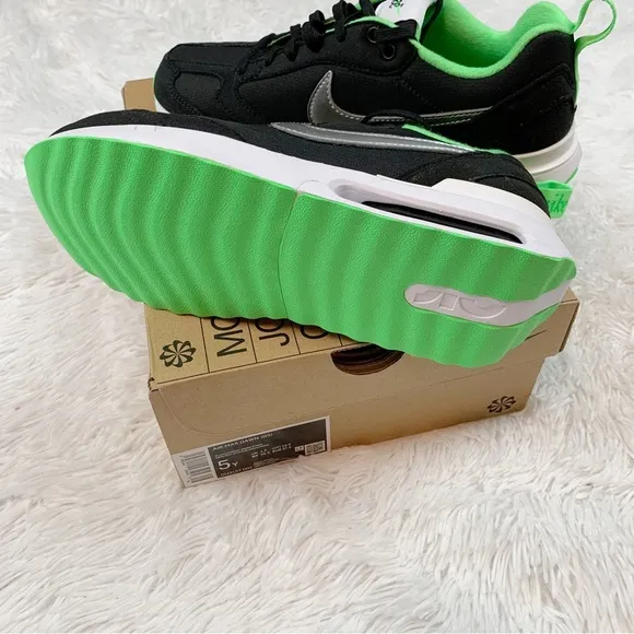 Nike Air Max Dawn (GS) Big Kids' Shoes Black-Chrome-Green Strike