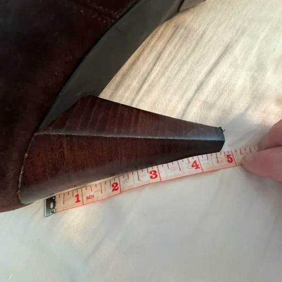 NWOT! Me Too Brown Suede high heel boots! Size 10M! 👢👢