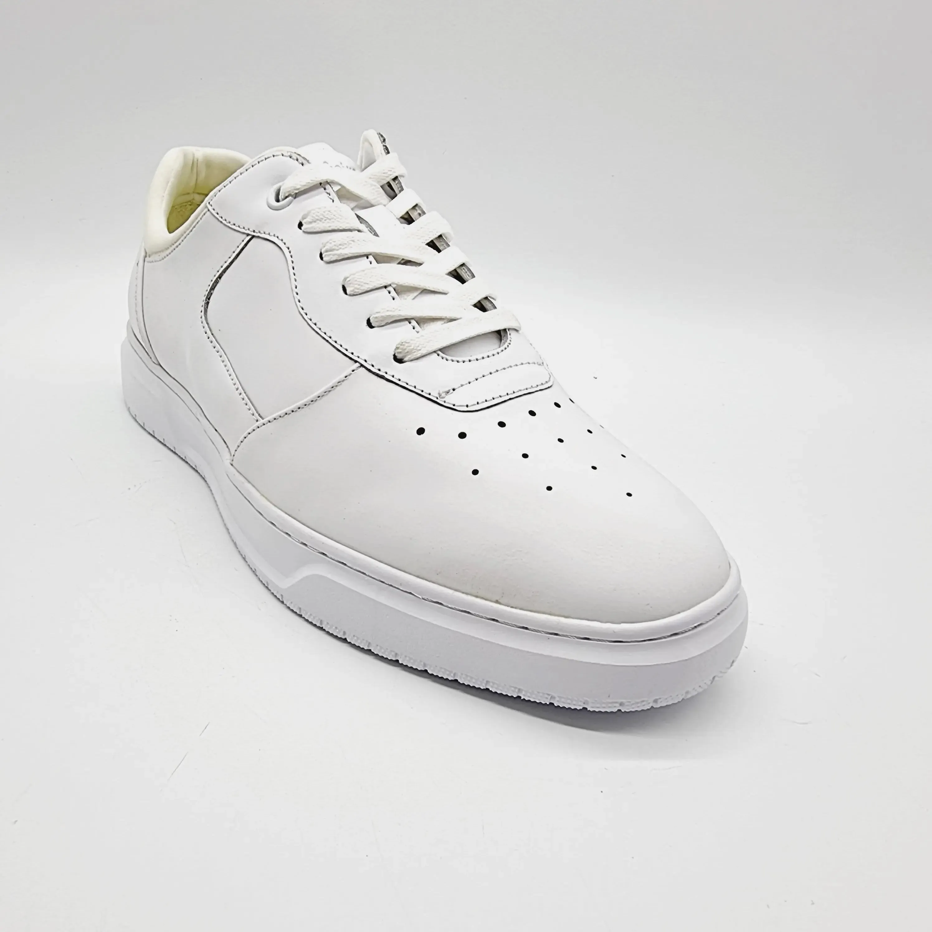 Premier Perf Casual Sneakers
