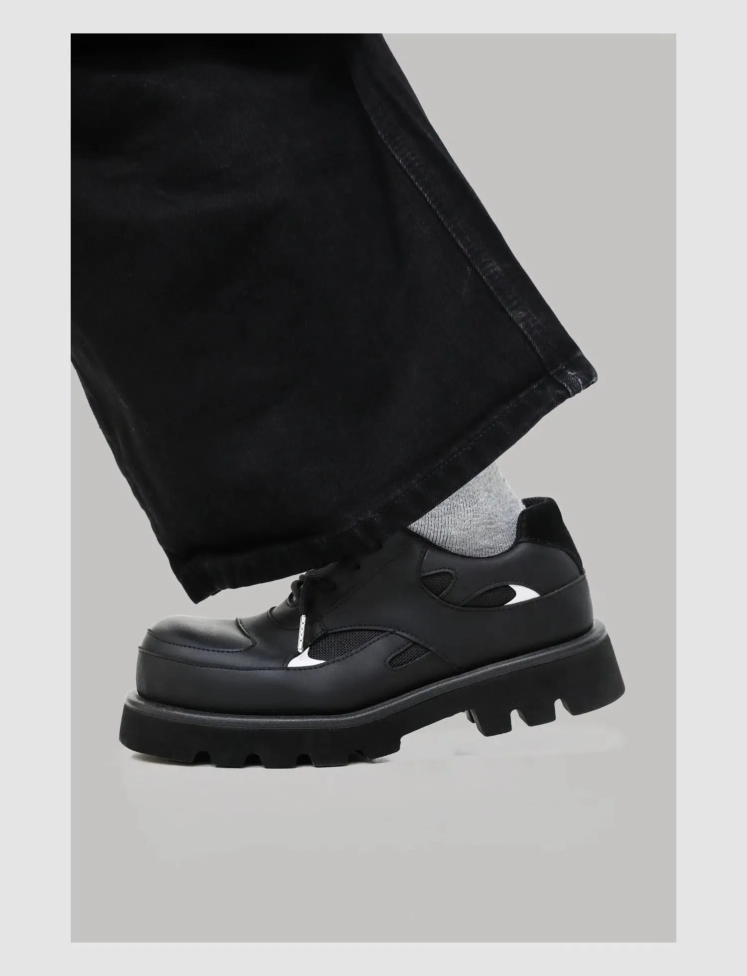 Round-Toed Derby Shoes