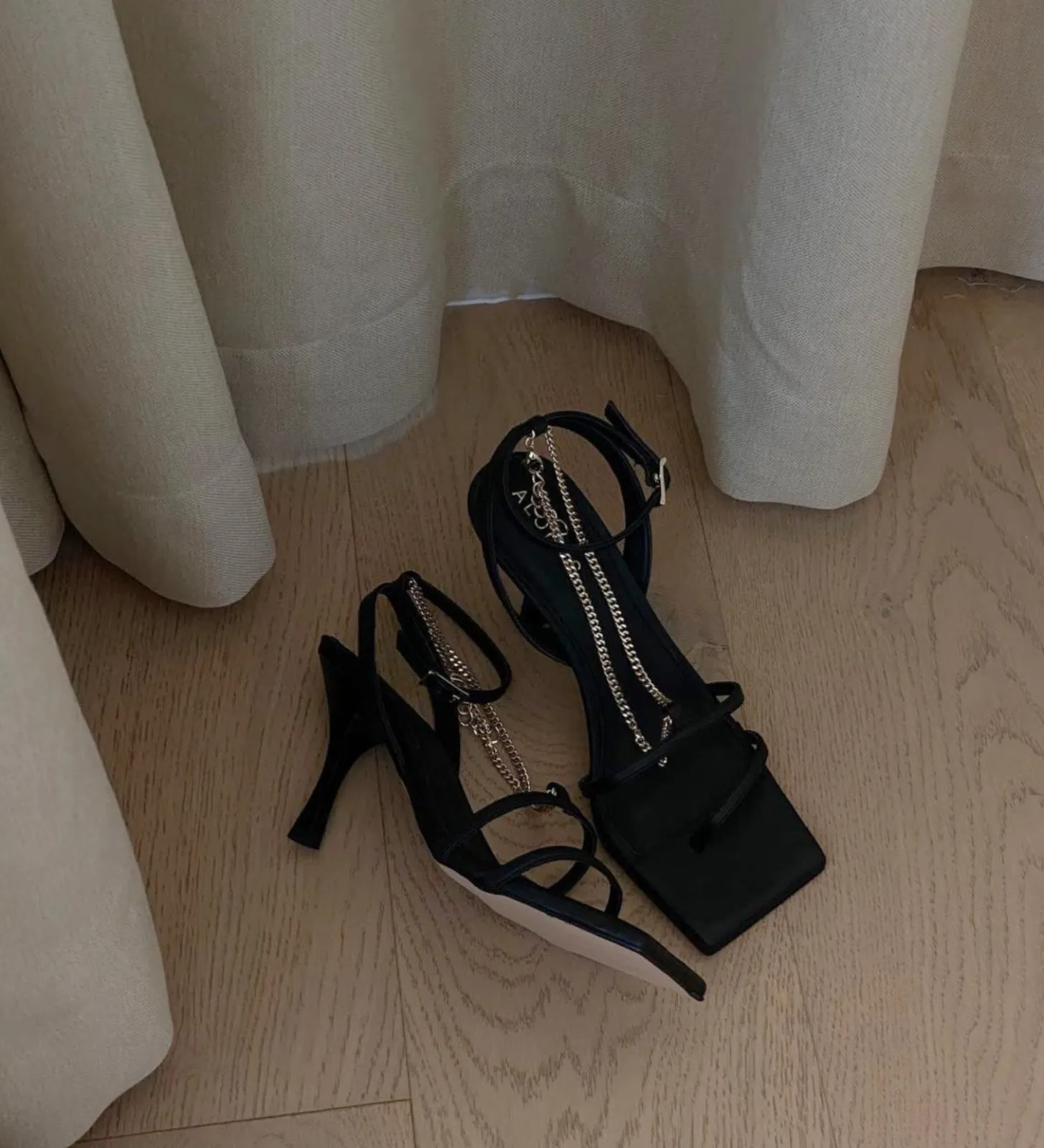 Straps Chain Sandals