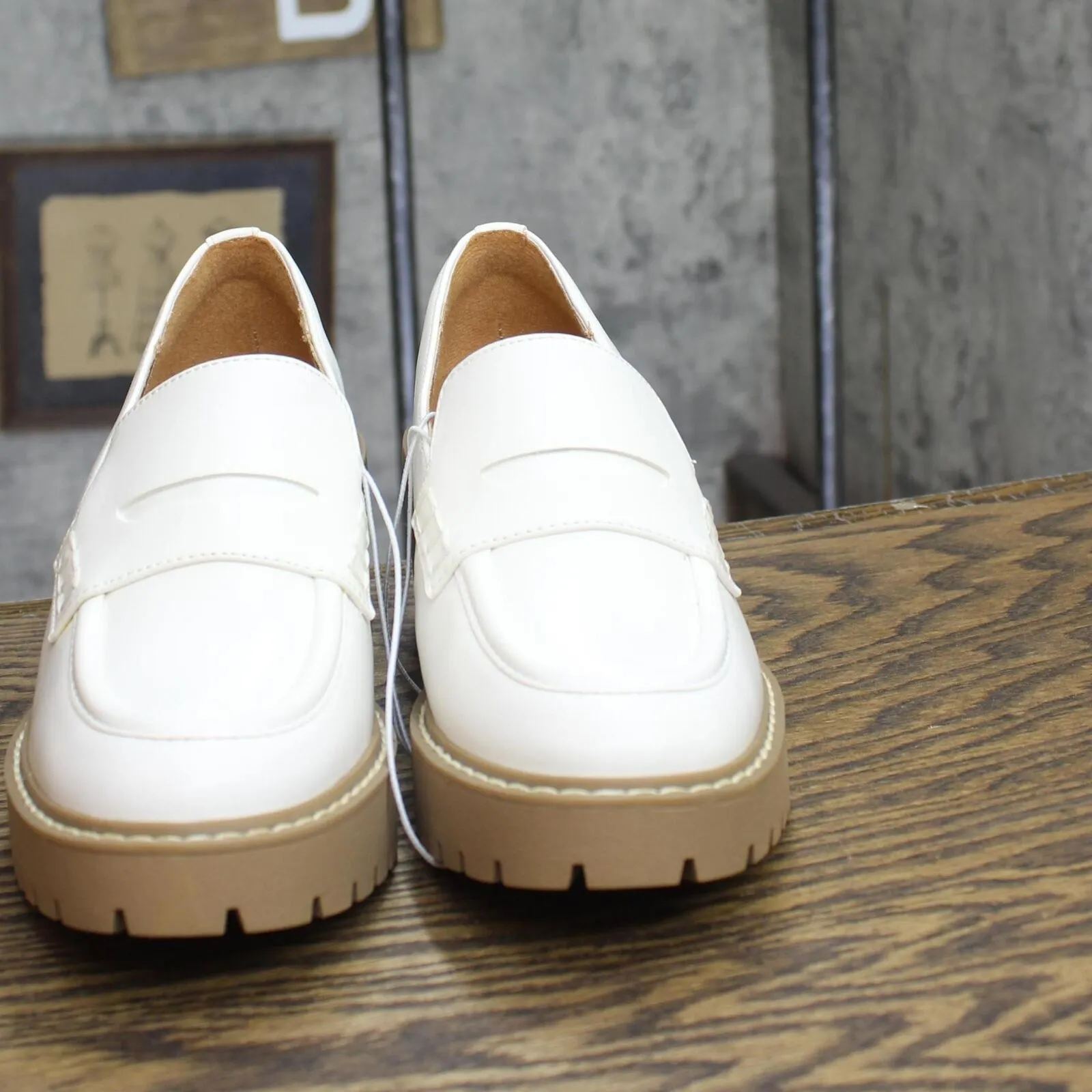 Universal Thread Women's Maisy Loafer Heels 87931725 Off White 5.5M
