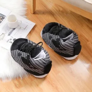 Warm Black White Fashion Slippers – Soft and Cozy Fit